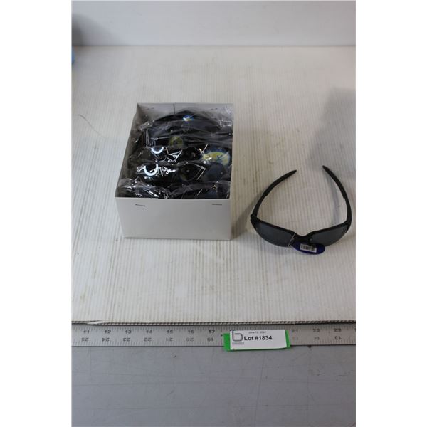 (12) Pairs of Sunglasses