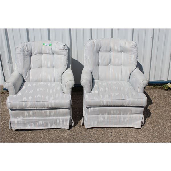 **Set of Swivel Living Room Accent Chairs - 29" x 34" x 33"