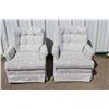 Image 1 : **Set of Swivel Living Room Accent Chairs - 29" x 34" x 33"