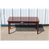 Image 1 : **Coffee Table - 40" x 19.5" x 18.5"