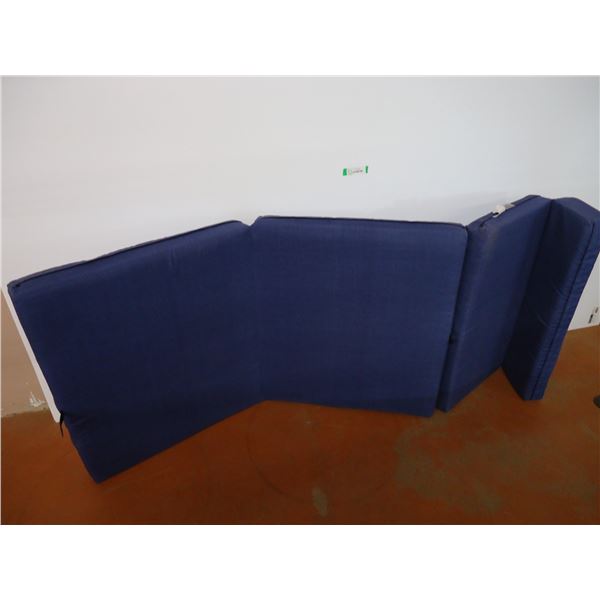 (1) Lounger Cushion