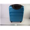 Image 1 : (1) Piece Hard Shell Carry On Luggage