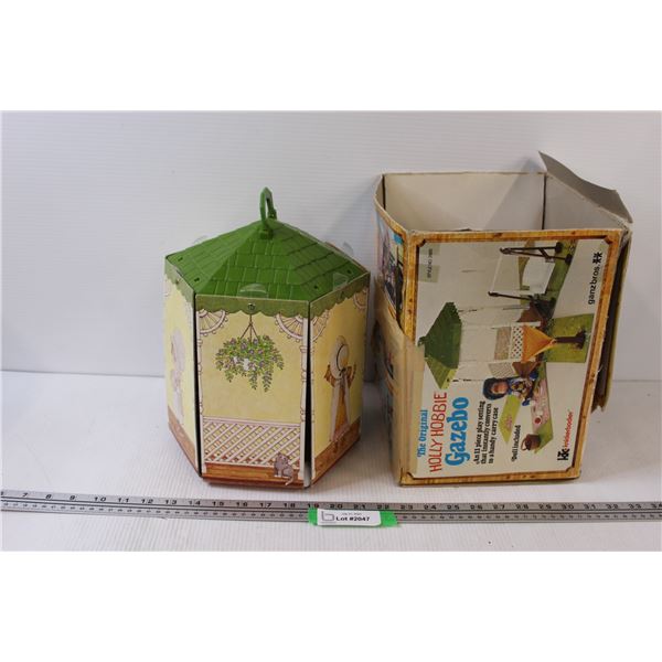 Vintage Holly Hobbie Gazebo & Contents - as is
