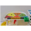 Image 2 : Vintage Fisher Price Little People Parking Garage Toy