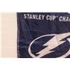 Image 3 : Tampa Bay Lighting Hockey Pennant - 33" x 22"