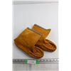 Image 1 : Suede Moccasin Boots - Size 8 - Made in Canada