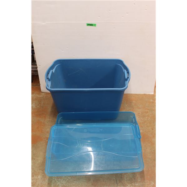 *(2) Totes - One With Lid