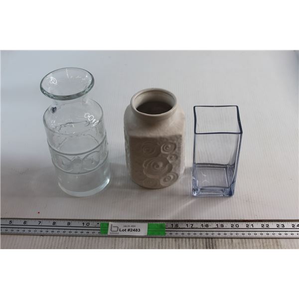 (3) Vases