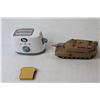 Image 3 : 1000 - Piece Puzzle - As Is, Army Toy, Toaster Toy