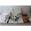 Image 1 : Assorted Kitchen Ware