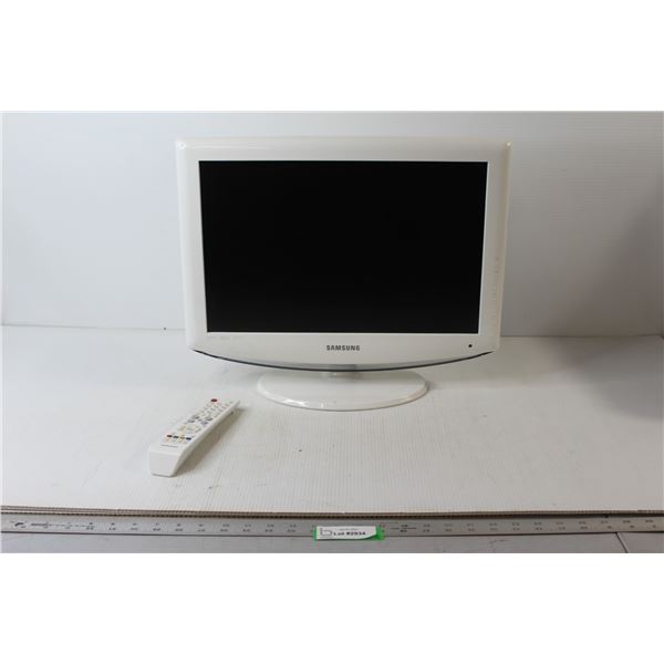 Samsung TV with Remote - Untested