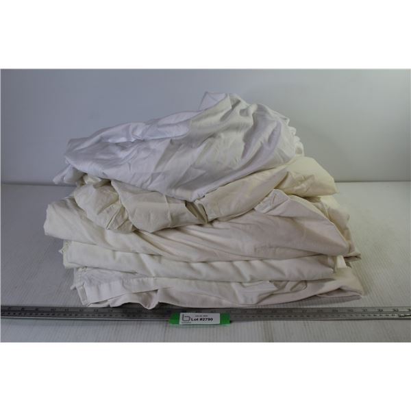 (6) Sheets - (fitted & unfitted - unknown sizes)