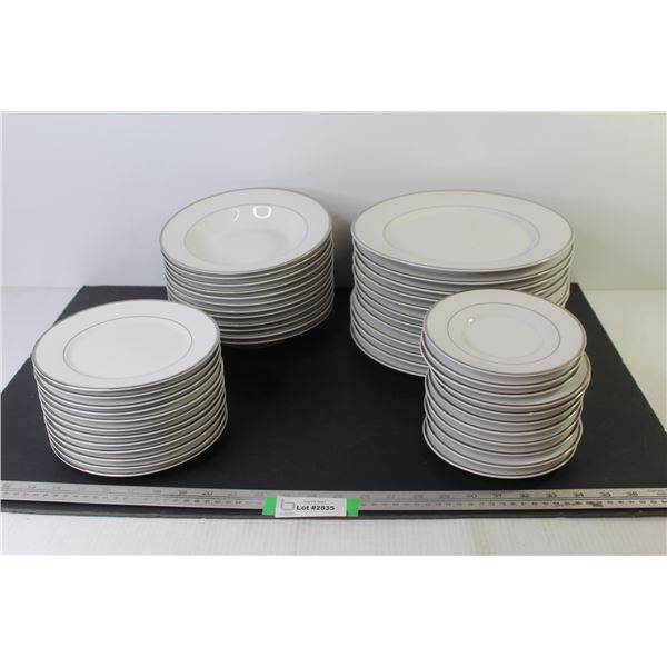 (47) Matching Mantles Plates