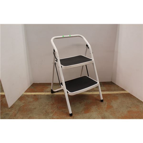 *Metal Step Ladder