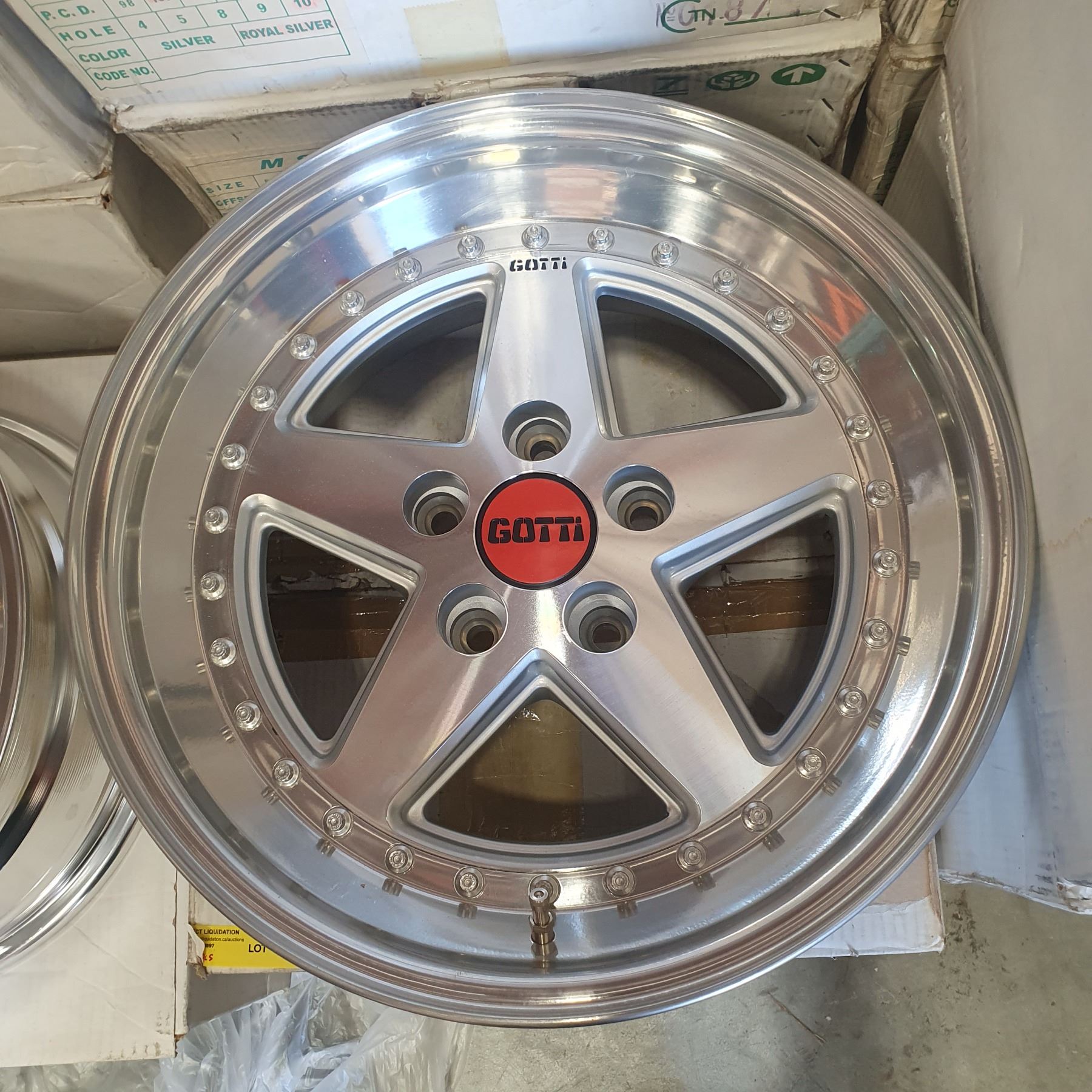 ●SUAVE GOTTI Group of 3 Gotti wheels - sz 17 x 7 1/2