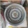 Image 2 : Mercedes Benz Centra 15in wheel
