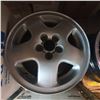 Image 2 : Group of 2 Volkswagen Corrado wheels - sz 15 x 7in
