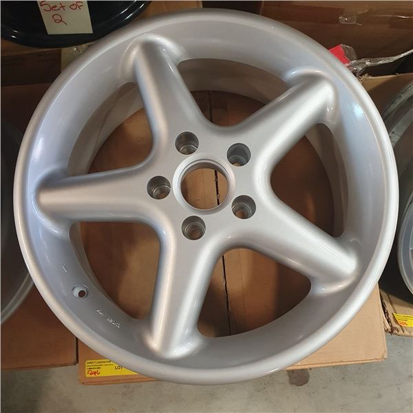 Group of 2 wheels for Benz / BMW / VW etc - sz 17 x 7 1/2