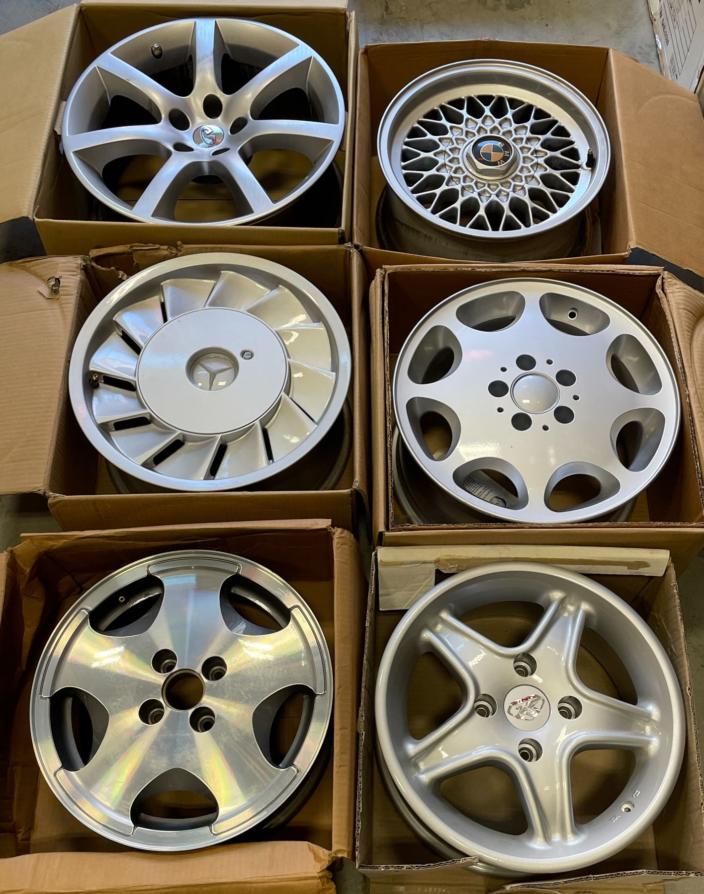Information Rims Group Group of 6 assorted single wheels rim - includes BMW / M.Benz wheel etc