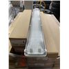 Image 2 : Pallet of Fluorescent Lights,  Fluorescent Strip Fixture, Fluorescent Vapour Proof Fixture, Medium B