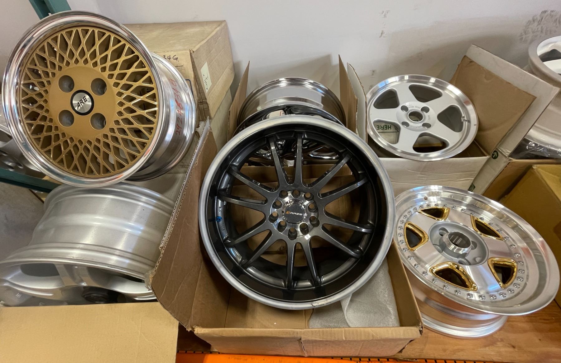 Information Rims Group Group of 8 assorted single wheels rim - includes racing wheels / Raze ...