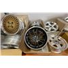 Image 1 : Group of 8 assorted single wheels rim - includes racing wheels / Raze / American racing wheels etc
