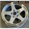 Image 2 : NEW Jawa - Set of 2 5 Spoke wheels - 16 x J-77 - H-PCD: 5-114/Offset: +45