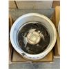 Image 2 : Set of 2 white wheels - Hole: 4