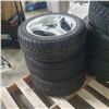 Image 1 : 3 Pc - 15" 3-Spoke (4x100) w/ Pirelli P700 215/45ZR15