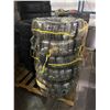 Image 1 : 6 Pc - Pirelli P77 205/75R15
