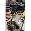 Image 1 : Crown PT-27-48 Pallet Jack 4,500lbs Capacity