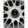 Image 2 : Set of 4 Work Ryver Xross pearl white Wheels - sz 16 x 8JJ
