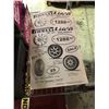Image 3 : Group of assorted items - The Radial Chain tire chain/ LaGrand Fast-Tight cable chains x 2 boxes & v