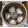 Image 2 : Set of 2 Nissan 350Z wheels - sz 18 x 8.5JJ (Offset 33 / Holes 5)