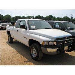 2001 DODGE RAM 1500 4X4 CREW CAB PICKUP