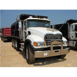 2004 MACK CV713 GRANITE TRI-AXLE DUMP