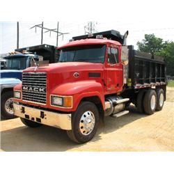 2000 MACK CH613 T/A DUMP