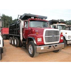 1996 FORD LT9000 TRI-AXLE DUMP