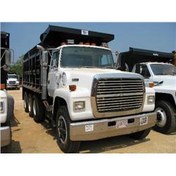 1989 FORD L9000 TRI-AXLE DUMP
