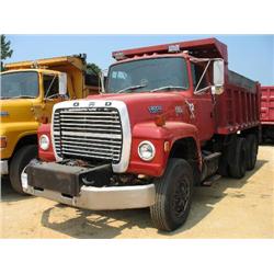1993 FORD L8000 T/A DUMP