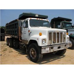 1991 INTERNATIONAL 2554 TRI-AXLE DUMP