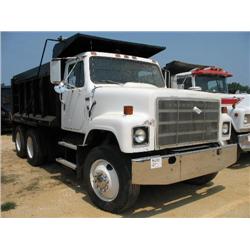 1986 INTERNATIONAL 2500 T/A DUMP