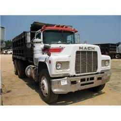 1986 MACK R688ST T/A DUMP