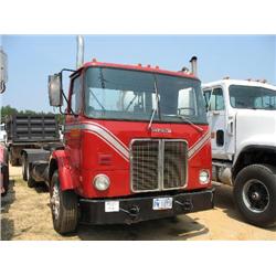 1978 WHITE T/A ROLL OFF TRUCK
