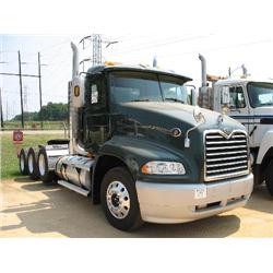 2002 MACK CX613 VISION TRI-AXLE TRUCK TRACTOR S/N W012052