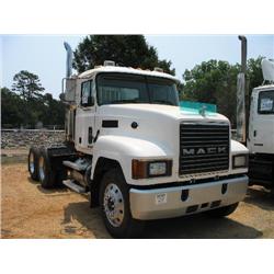 2001 MACK CH613 T/A TRUCK TRACTOR