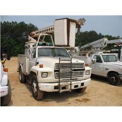 1989 FORD F600 BUCKET TRUCK