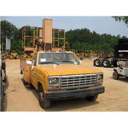 FORD F350 PLATFORM LIFT TRUCK
