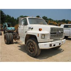 1988 FORD F800 S/A CAB & CHASSIS
