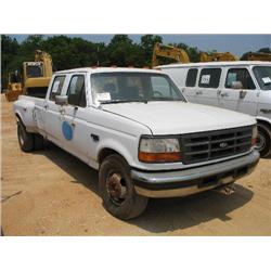 1995 FORD F350 XL S/A CREW CAB SERVICE TRUCK